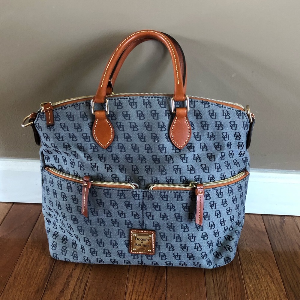 Dooney & Bourke bag